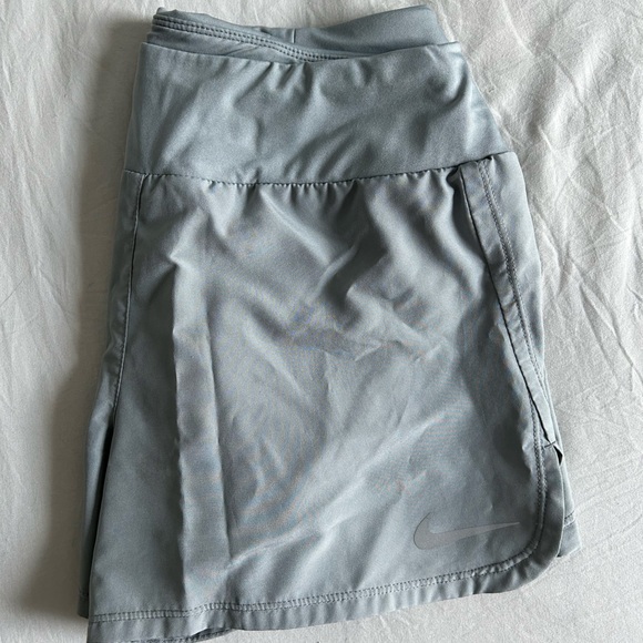 Nike Running Shorts - Light Grey - Picture 4 of 4